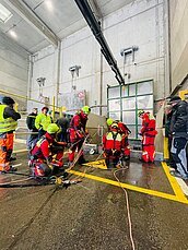 Bunkerrettungsübung in der MVA Ingolstadt gemeinsam mit der Höhenrettung der Berufsfeuerwehr Ingolstadt 1