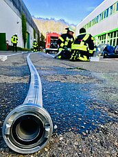 Um im Ernstfall optimal vorbereitet zu sein übte auch die Freiwillige Feuerwehrleute immer wieder verschiedene Szenarien in der MVA Ingolstadt